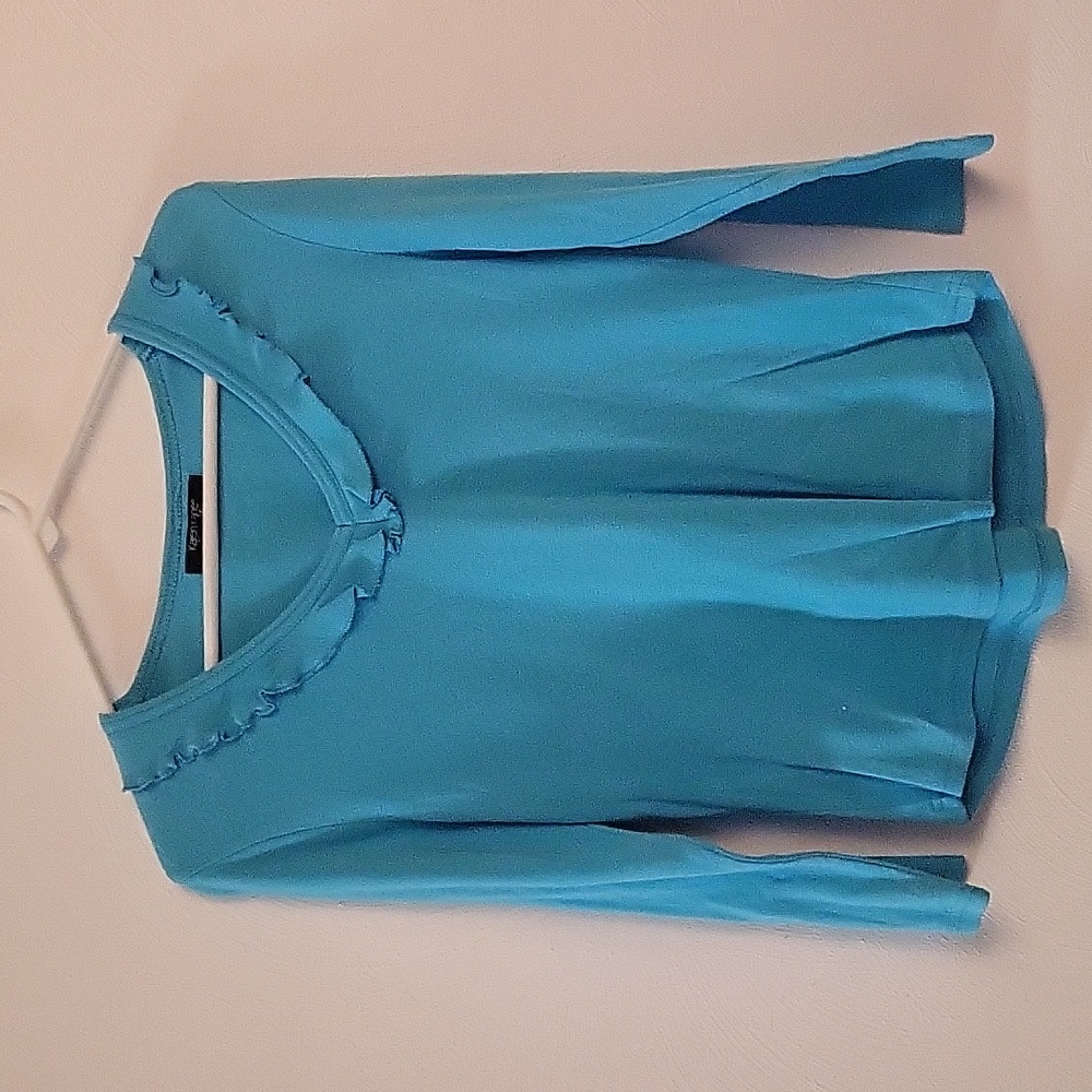 Karen Kane top